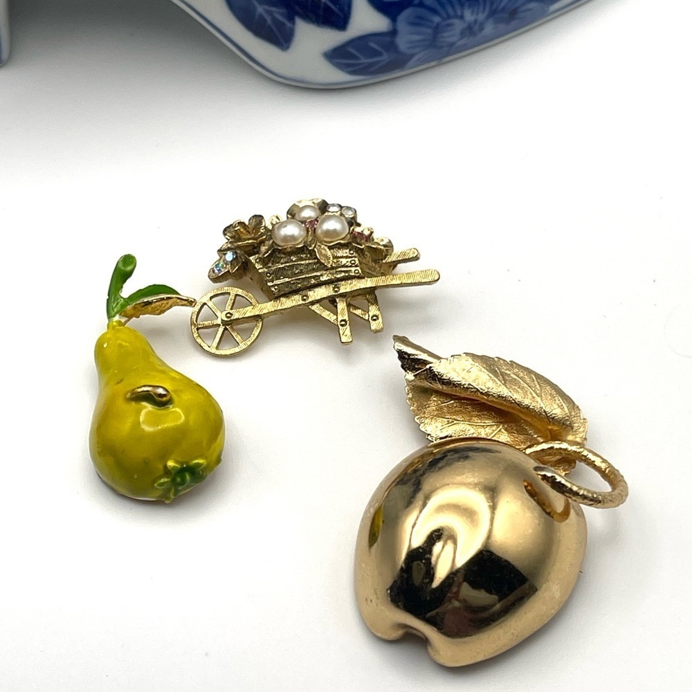 Forbidden Garden Vintage Brooch Lot of 3 🍐🍎🌿